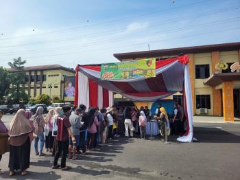 Polda Lampung Gelar Pasar Murah untuk Masyarakat