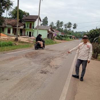 Yusnadi Sidak Jalan Provinsi di Gunung Pelindung: Dorong Percepatan dan Perawatan Jalan Secara Rutin