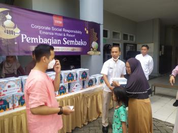 Sambut Idul Fitri Emersia Hotel Bagikan 5000 Paket Sembako Kepada Warga Sekitar