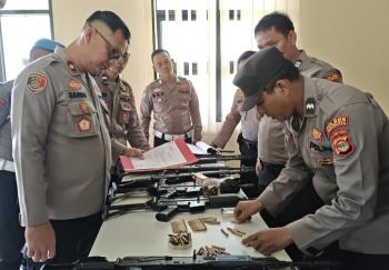 Senpi dan Amunisi Diperiksa, Wakapolres Pesawaran Ingatkan SOP Penggunaan