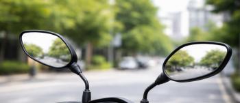 Fungsi Penting Kaca Spion Motor untuk Keselamatan Berkendara