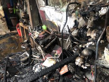 Satu Unit Rumah di Kelurahan Gunung Sari Ludes Terbakar 
