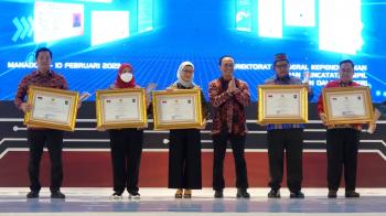 Rakornas di Manado, Walikota Bandar Lampung Terima Penghargaan dari KemendagriÂ 
