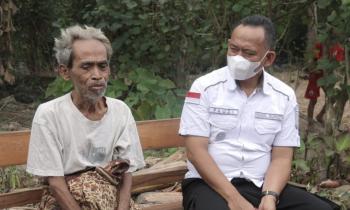 Kunjungan Wabup Pringsewu, Mbah Karsim Membutuhkan Uluran Tangan