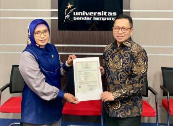 Buat Invensi di Bidang Teknik, Dosen UBL Dapatkan Sertifikat Paten