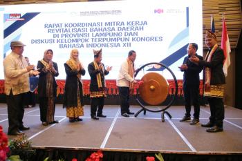 Gubernur Arinal Buka Rakor Mitra Kerja Revitalisasi Bahasa Daerah, Berharap Semua Pihak Bersinergi Perkuat Bahasa Daerah di Provinsi Lampung