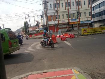 Cari Jalan Alternatif, Pemotor Banyak Lawan Arah