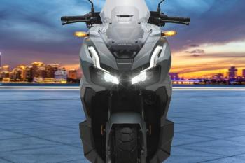 Keunggulan ADV 160 2025 