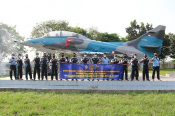 Dicat Ulang, Begini Penampakan Monumen Pesawat A-4 Skyhawk di Tulang BawangÂ 