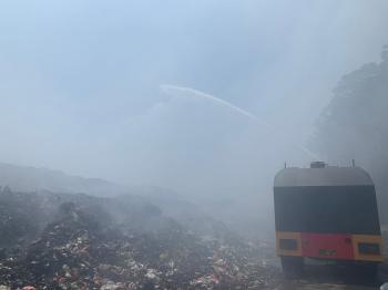 Sejumlah Titik Api di TPA Bakung Bandar Lampung Masih Dilakukan PemadamanÂ 