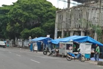 Sempat Diterbitkan Karena Terlihat Kumuh, Para Pedagang Jalan Sriwijaya Ganti Atap Terpal Dengan yang BaruÂ 