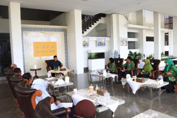 Pendataan Awal Kepada Gubernur Arinal Djunaidi, Menandai Dimulainya Pendataan Awal Registrasi Sosial Ekonomi (Regsosek) Tahun 2022 di Provinsi Lampung