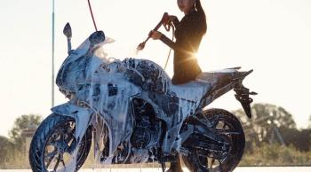 Dampak Penggunaan Air Bertekanan Tinggi Untuk Mencuci Motor 