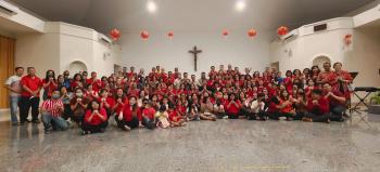 PDPKK Santa Lucia Paroki Kristus Raja- Katedral Gelar Persekutuan Doa Bernuansa Imlek