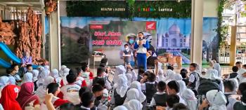 Perkenalkan Safety Riding Sejak Dini, TDM Sambangi SD Islam Az Zahra