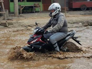 Jangan Nekad! Berikut Dampak Yang Terjadi Pada Sepeda Motor Yang Terjang Banjir