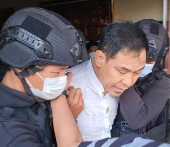 BREAKING NEWS! Munarman Mantan Sekretaris Umum FPI Ditangkap Densus 88 Antiteror