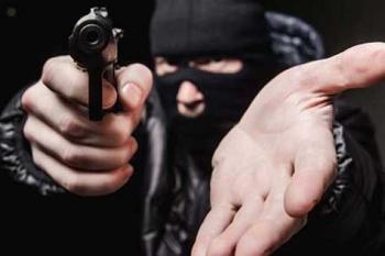 Alibi Mengaku Polisi, Perampok Sekap dan Buang Dua Remaja di Perkebunan 