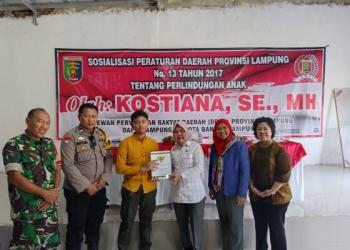 Sekretaris Komisi IV DPRD Lampung Sosialisasi Perda Perlindungan Anak di Enggal