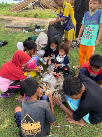 Mengurangi Limbah Plastik, Komunitas Giat Buku Punya Giat Ecobrik