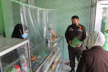 Kejari Tulang Bawang Tinjau Ketersediaan Obat Dan Tabung Oksigen di Kabupaten Mesuji