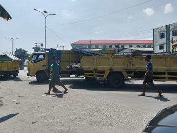 Truk Patah As Roda Sebabkan Kemacetan di By Pass, Tanjung Senang 