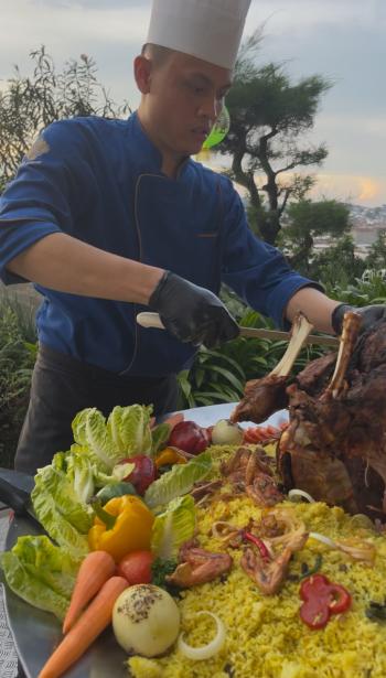 Grand Mercure Lampung Sajikan Menu Spesial Berbuka Ada Kambing Guling dan Sajikan Makanan Timur Tengah 