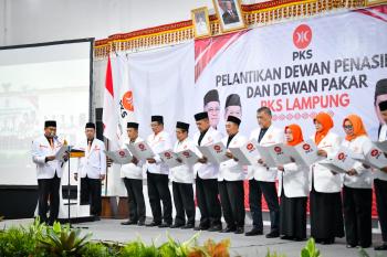 PKS Lampung Lantik Dewan Penasihat dan Dewan Pakar Wilayah. 