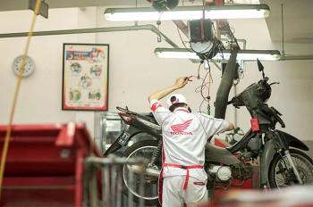 Servis Besar Motor Honda Meliputi Apa Saja   