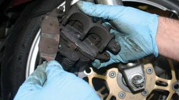 Tips Cara Mudah Merawat Kampas Rem Motor Agar Tetap AwetÂ  