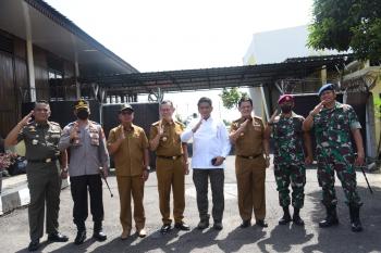 Ketua DPRD Lampung dan Sekda Provinsi Lampung Sambut Kunjungan Kerja (Kunker) Kepala Staf TNI Angkatan Darat (KASAD) 