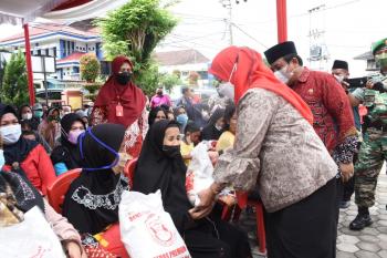 33 ribu Bantuan Beras Disalurkan Pemkot Bandar Lampung Untuk Warga Kurang Mampu
