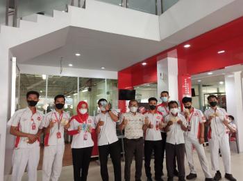 Apresiasi Kacab Istana Motor Bandar Jaya Kepada Karyawan Yang Mencapai Target