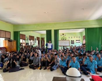 Kembali Gelar Safety Riding, Kali Ini Diadakan di SMKN 1 Way Serdang 