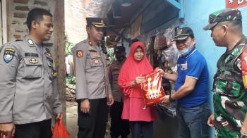 Jumat Berkah, Polsek Telukbetung Utara Laksanakan Baksos dan Bagikan SembakoÂ 
