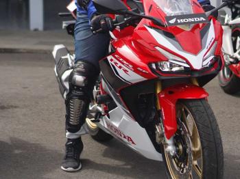 Mengenal Fungsi dan Jenis Knee Protector