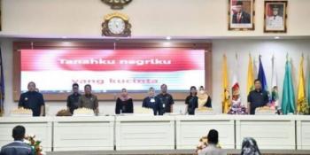 Ketua DPRD Lampung Mingrum Gumay Pimpin Rapat Paripurna