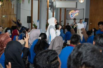 Dorong Milenial Peduli Politik, Putri Zulkifli Hasan Berdialog