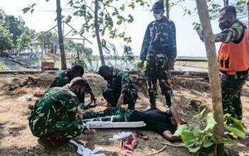 Bintara Otsus Kodim Bojonegoro Tingkatkan  Kemampuan Penanggulangan Bencana Banjir