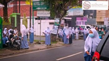 PTM Terbatas Dihentikan Sementara, Para Pelajar Kecewa