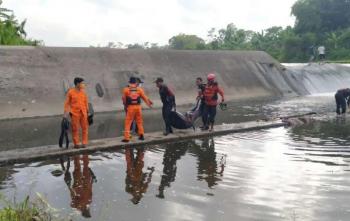 Terpeleset dan Tenggelam Usai Mencari Ikan di Sungai Opak, Roni Ditemukan Meninggal Dunia