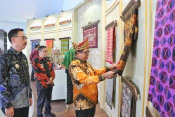 Pj Gubernur Lampung Dorong Kreativitas dan Kemandirian Wirausaha Bagi Peserta Program Unggulan Kecakapan Wirausaha Tahun 2024 