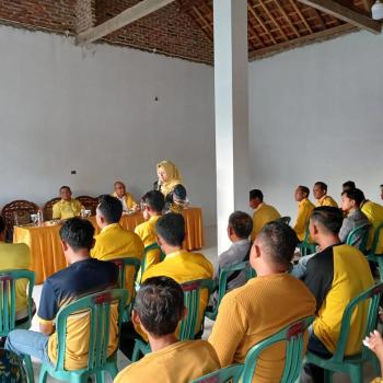 Bacagub Hanan Bersama Bacabup Ririn Silahturahmi Dengan Pengurus Partai Golkar 2 Kecamatan di Pringsewu 