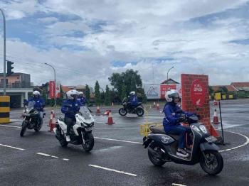 Jaga Jarak Aman Berkendara Agar Bisa Antipasi Bahaya