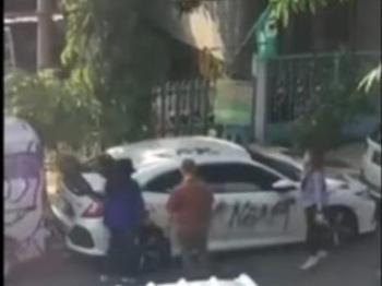 Gegara Salah Parkir, Mobil Dicorat-Coret, Viral Dimedia Sosial
