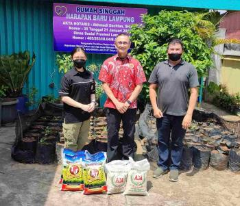 Berbagi Kasih Kepada Masyarakat Kembali Dilaksanakan PSMTI Lampung, bersama Lembaga Pendidikan Hanyuan Chinese Learning Center