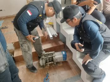 7 Saksi Telah Diperiksa Terkait Kecelakaan Lift, Hari Ini Tim Labfor Mabes Polri Turun ke Sekolah Az ZahraÂ 