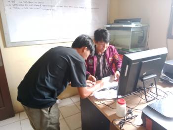 Apes! Nonton Orgen Warga Pekon Kubuperahu Lambar Kehilangan Motor