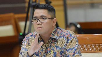 Viral, Â Kritiki Kepala Kejakyaan Gunakan Bahasa Sunda Saat Rapat,  Arteria Dahlan Disindir Budayawan