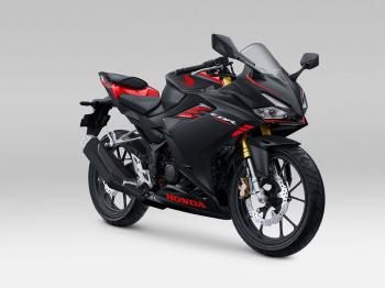 Honda CBR150R 2024 Punya Warna dan Striping Baru, Harga Rp.38-43 Jutaan  